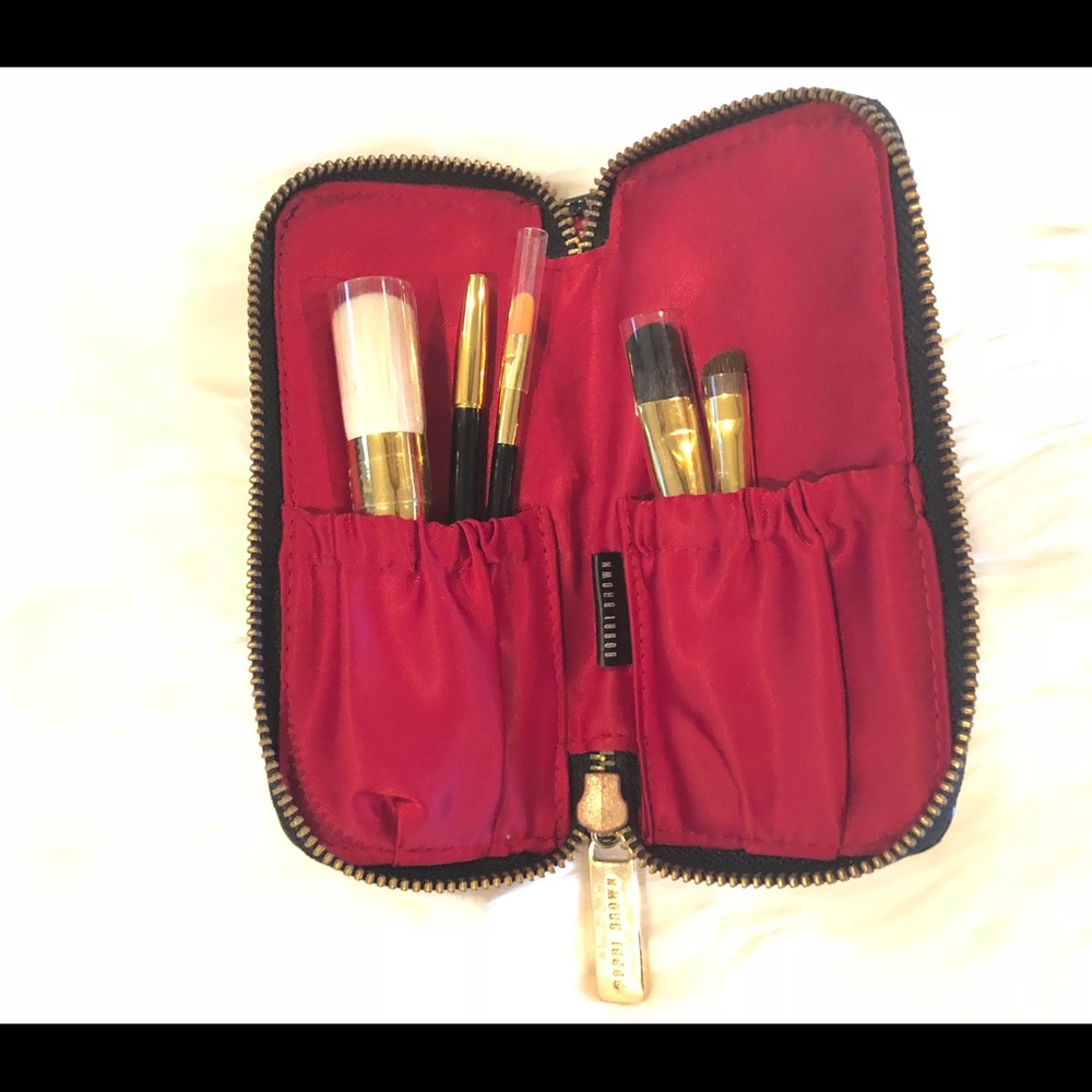 Bobbi Brown Travel Brush Set New!